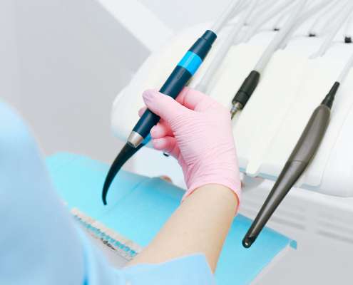 Was ist Periimplantitis? Periimplantitis vorbeugen